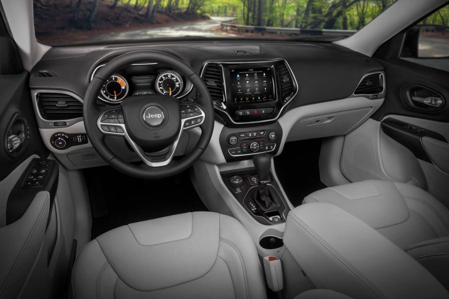 Торпедо Jeep Cherokee Limited (KL) 2018 года  (NA) (фото 4 из 41)
